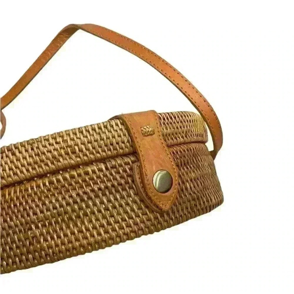 Amerii Luna Round Rattan ATA Crossbody Bag with Leather Strap – 7.75" Diameter - Picture 2 of 3